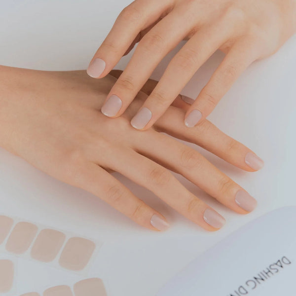 Glaze Semi-Cured Gel Nail: ZMC231N Soft Cream